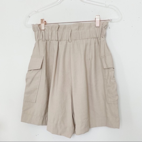 H&M paper-bag tan shorts - Picture 9 of 9